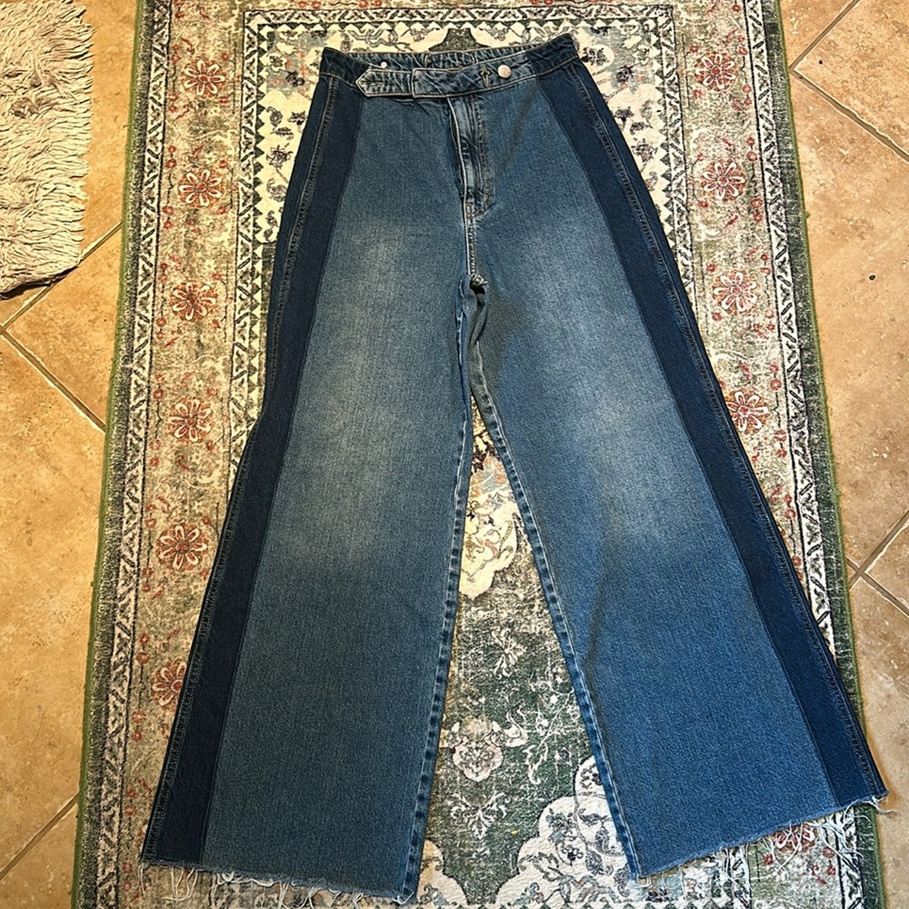 BDG Wide Leg Jean